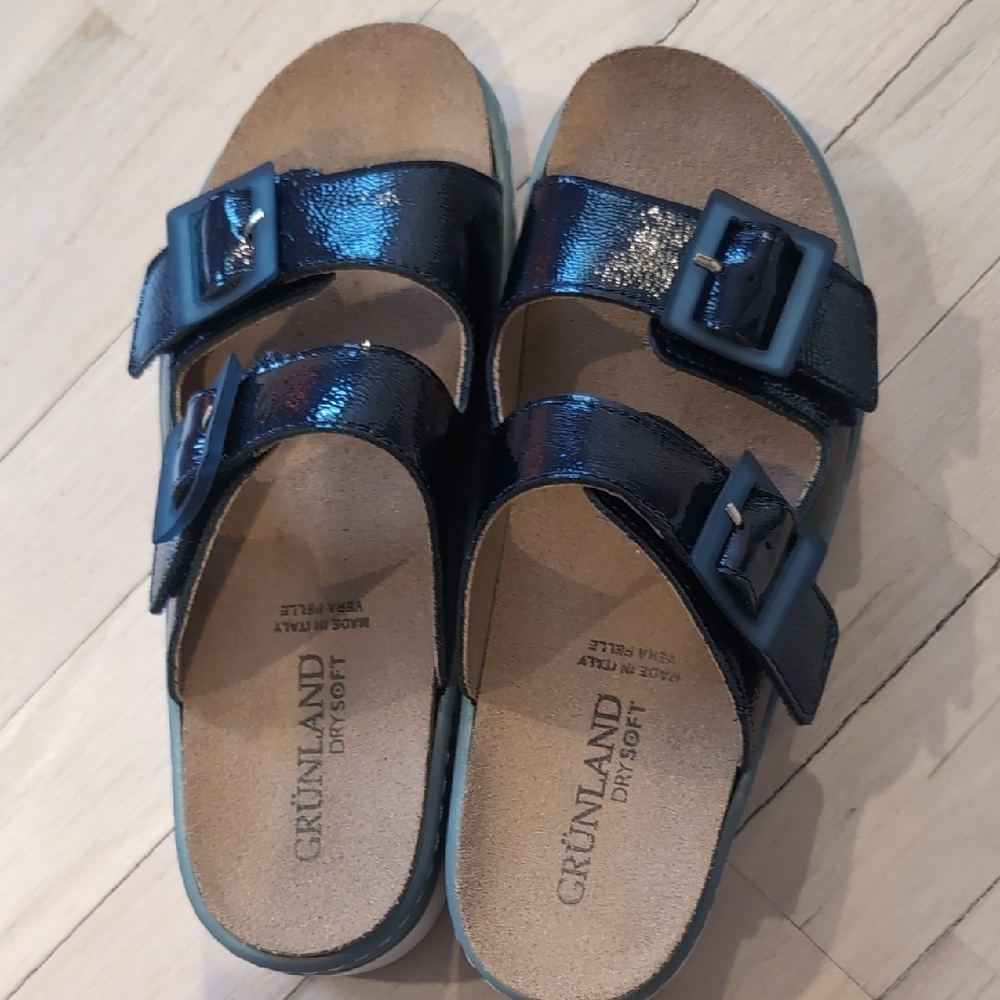 European Leather Sandals 7.5